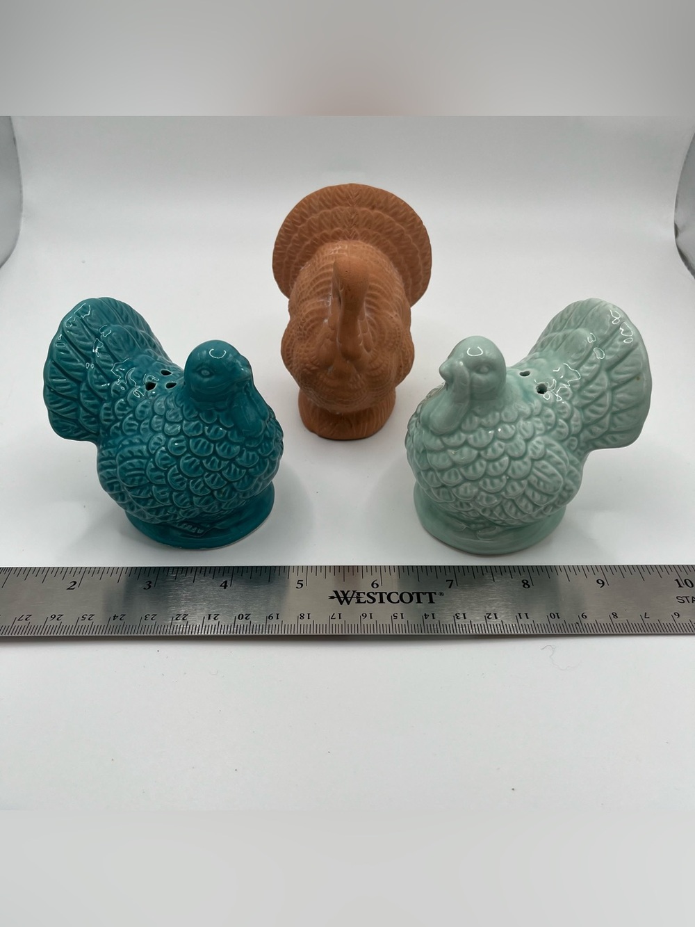 Ceramic Terracotta Thanksgiving Fall Turkey S & P Shaker Figurine Bundle of 3 - Picture 2 of 9